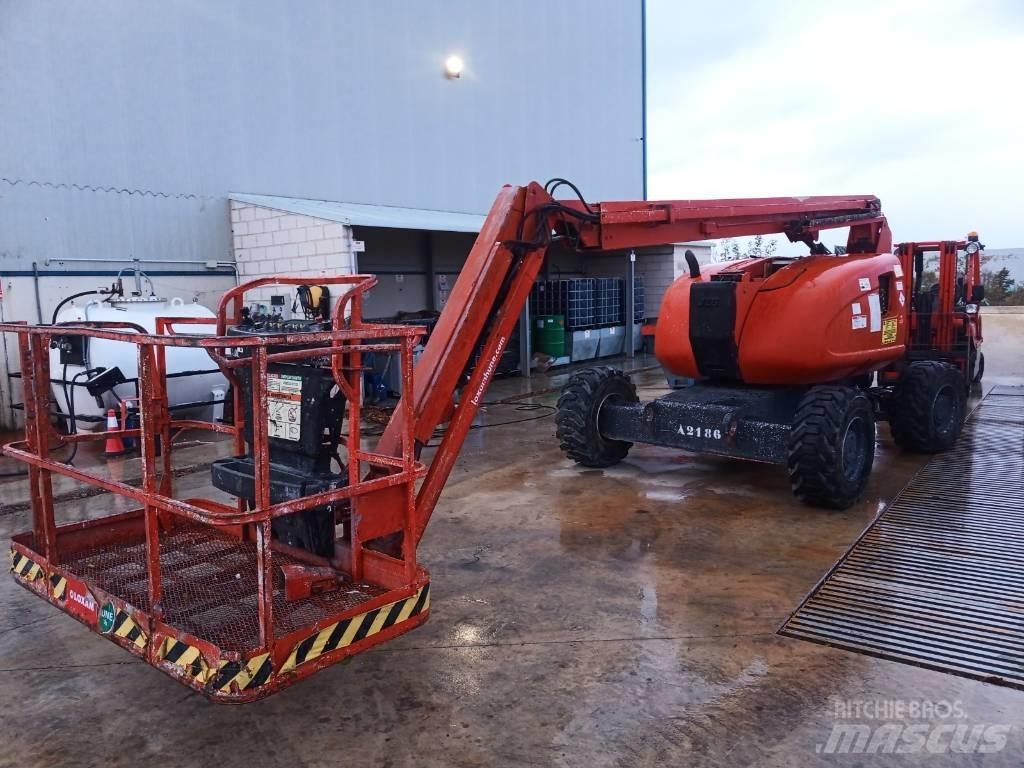 JLG 600 AJ 曲臂高空工作平台