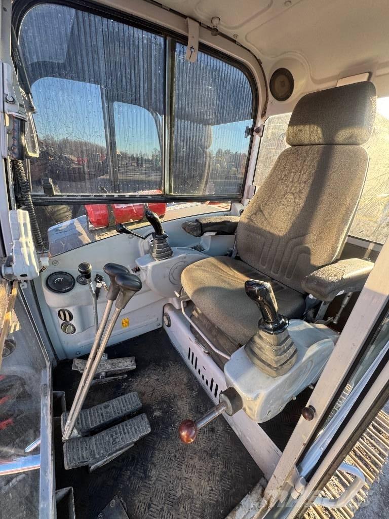 Wacker Neuson 75 Z3 中型挖掘机