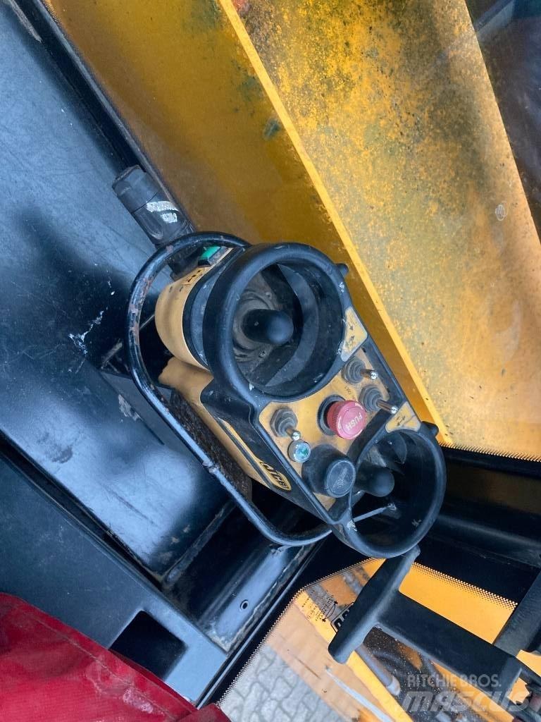 JCB 540-140 伸缩臂叉装车|叉装车