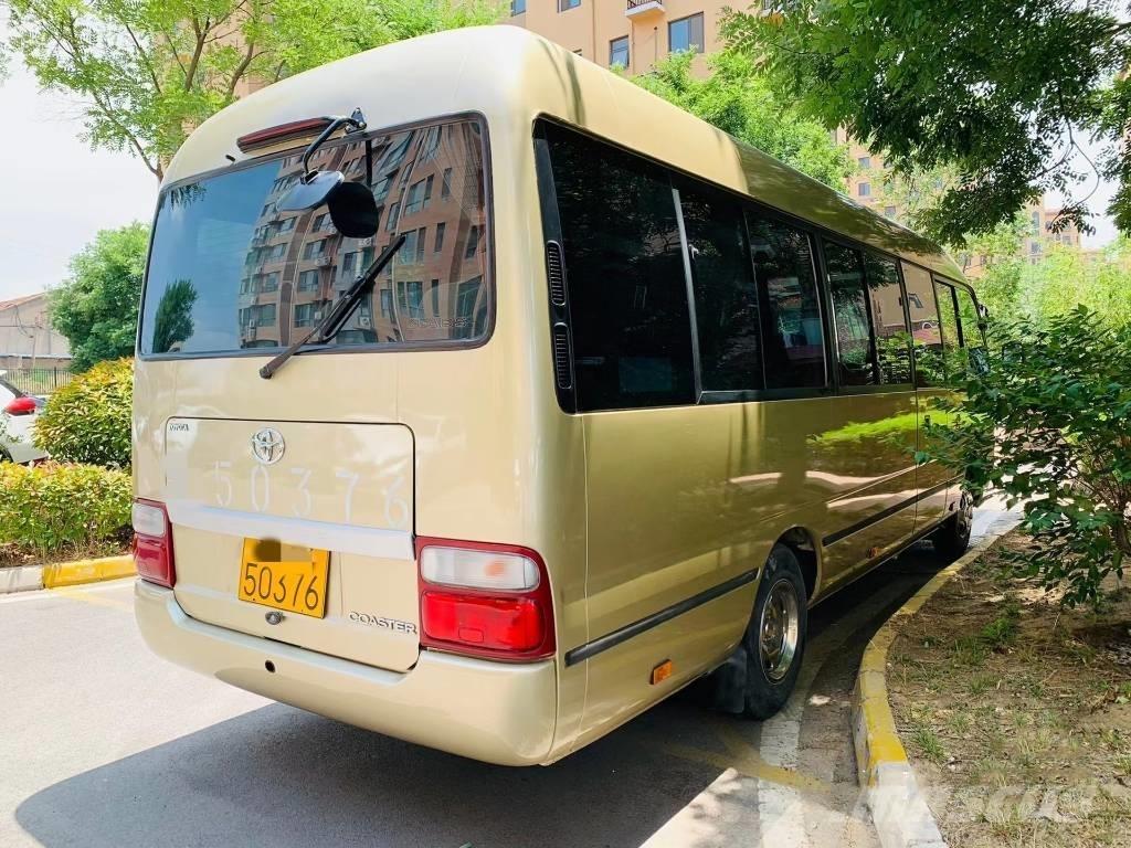 Toyota Coaster Bus 迷你巴士
