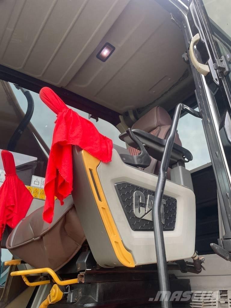 CAT 330GC 履带挖掘机