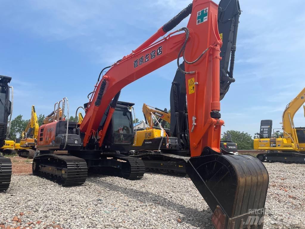 Hitachi ZX 200 履带挖掘机