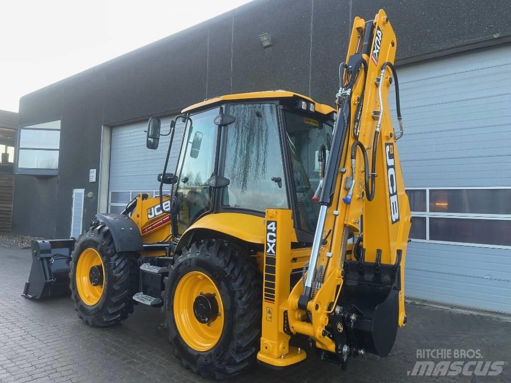 JCB 4CX Pro 反铲装载机