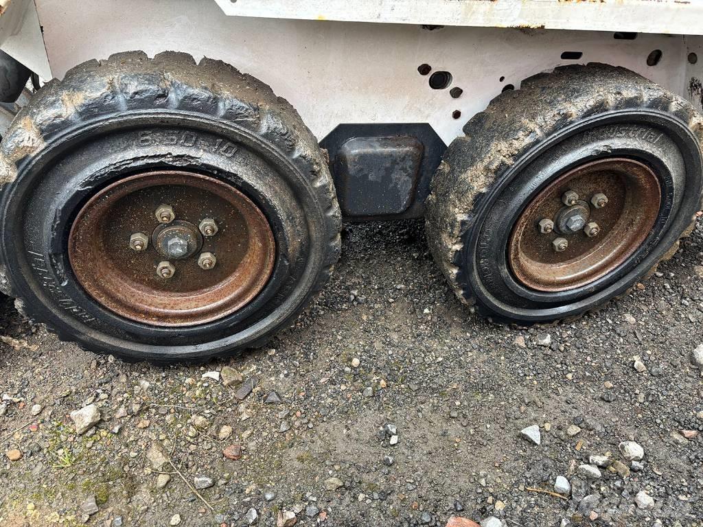Bobcat S 70 滑移装载机