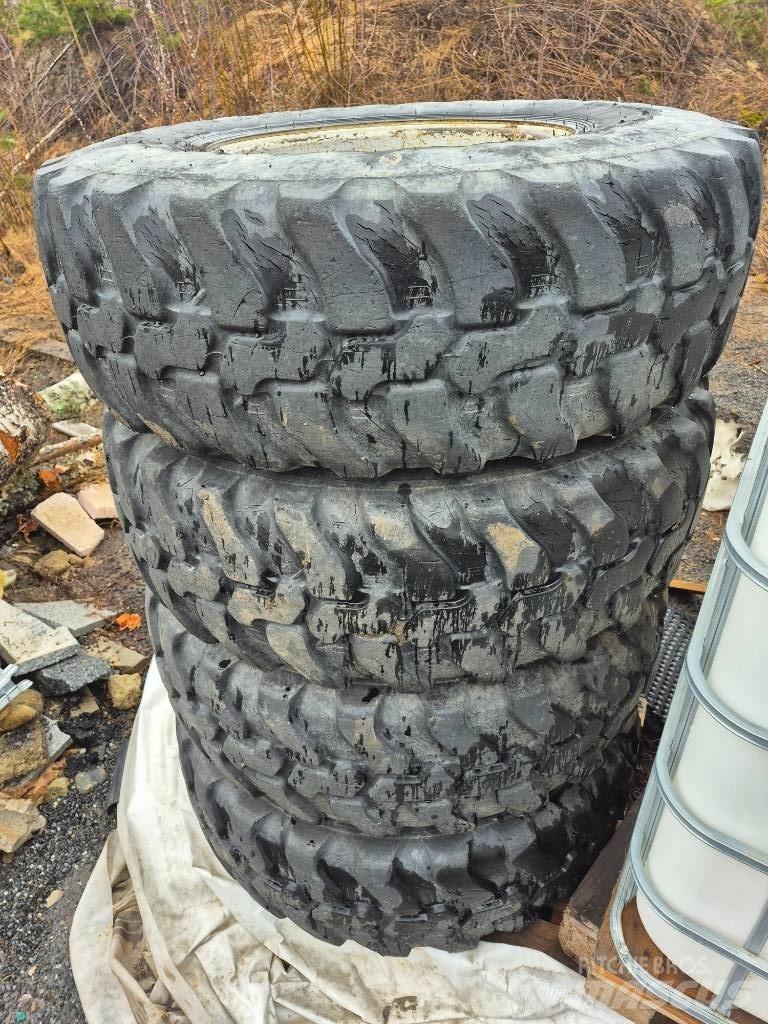 Dunlop 365/80R20 轮胎、车轮和轮圈