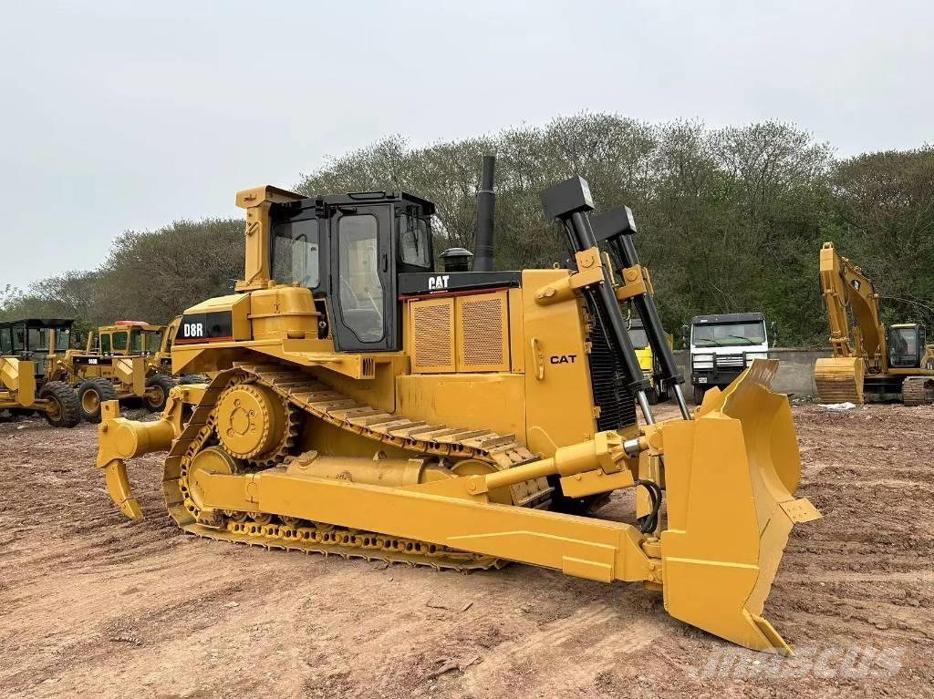 CAT D8R 履带式推土机