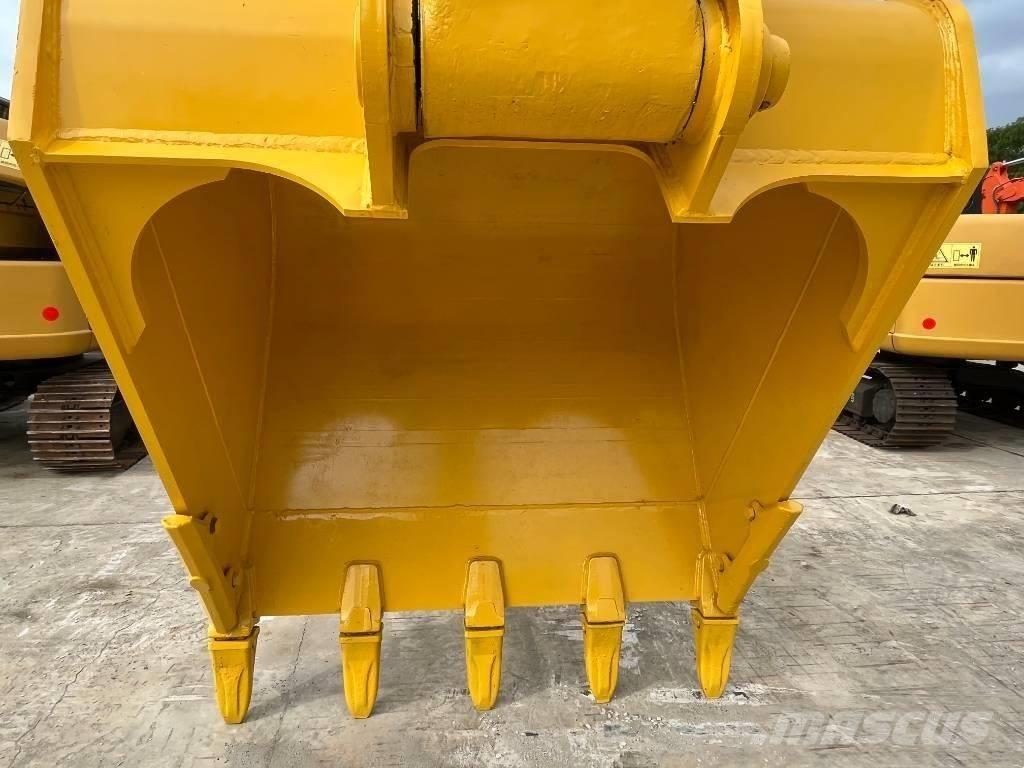 Komatsu PC 400-8 履带挖掘机