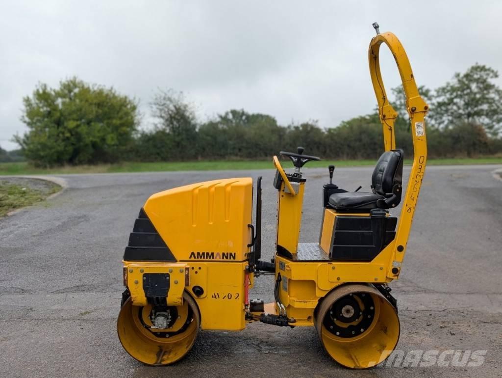 Ammann AV 20-2 双轮压路机