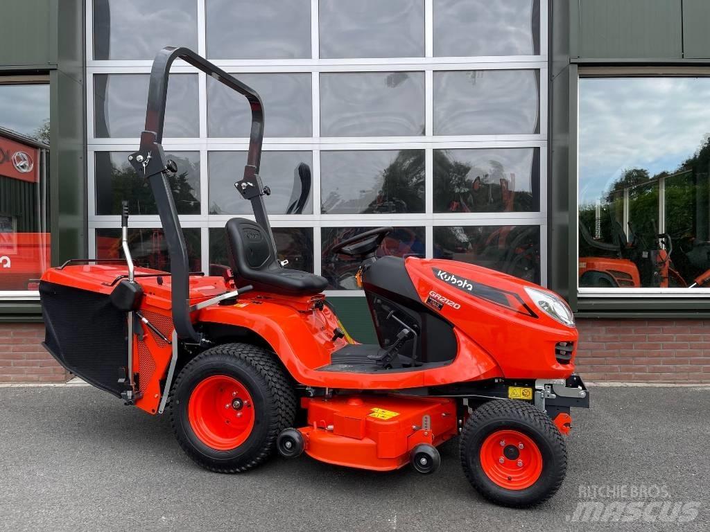 Kubota GR 2120 骑乘式割草机