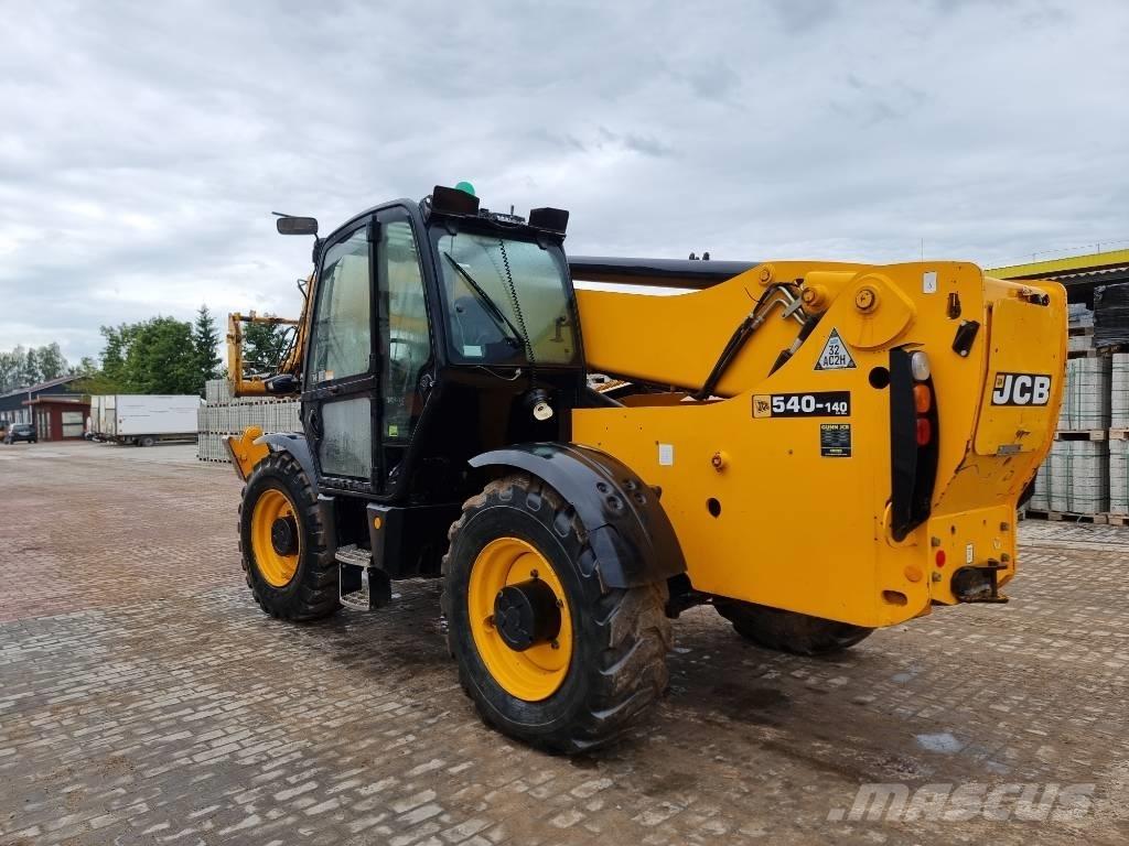 JCB 540-140 伸缩臂叉装车|叉装车