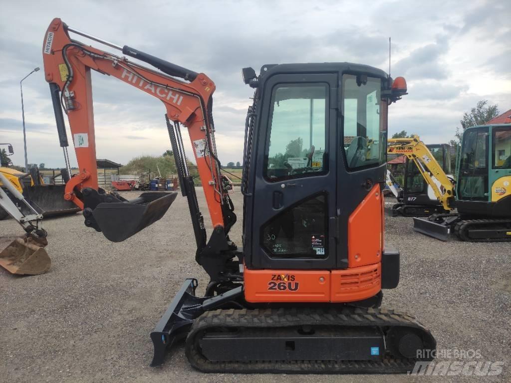 Hitachi ZX 26 U-6 小型挖掘机