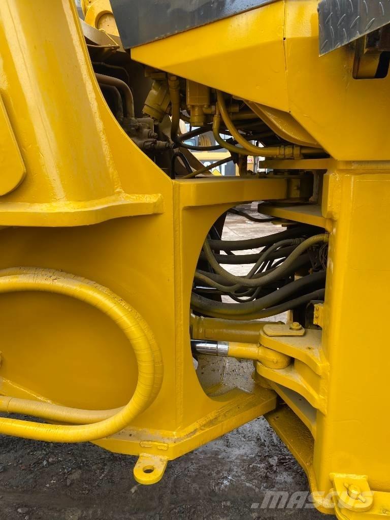 Komatsu WA 470-3 轮式装载机