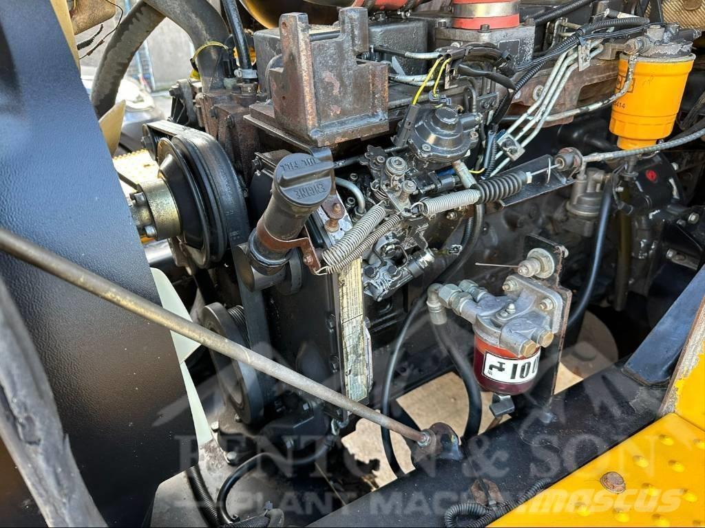 JCB 714 铰接式自卸车