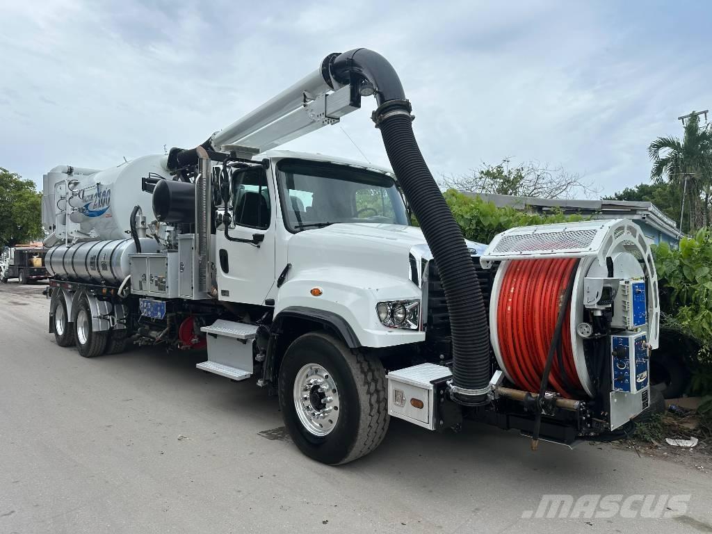 Freightliner 114 SD 组合/真空油槽车