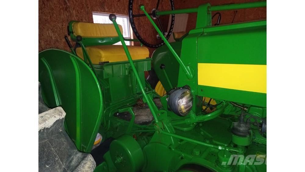 John Deere 620 拖拉机/农用车