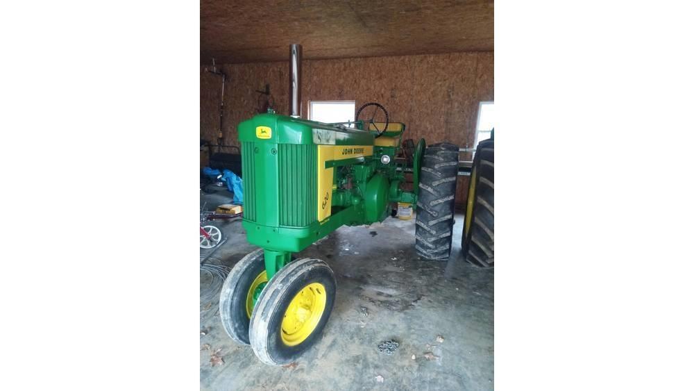 John Deere 620 拖拉机/农用车