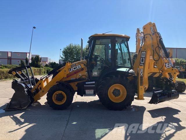 JCB 3CX Plus AEC 反铲装载机