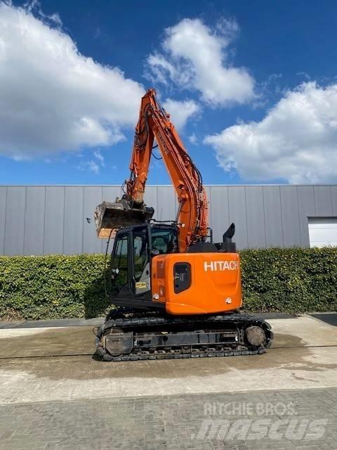 Hitachi 135US-6 履带挖掘机