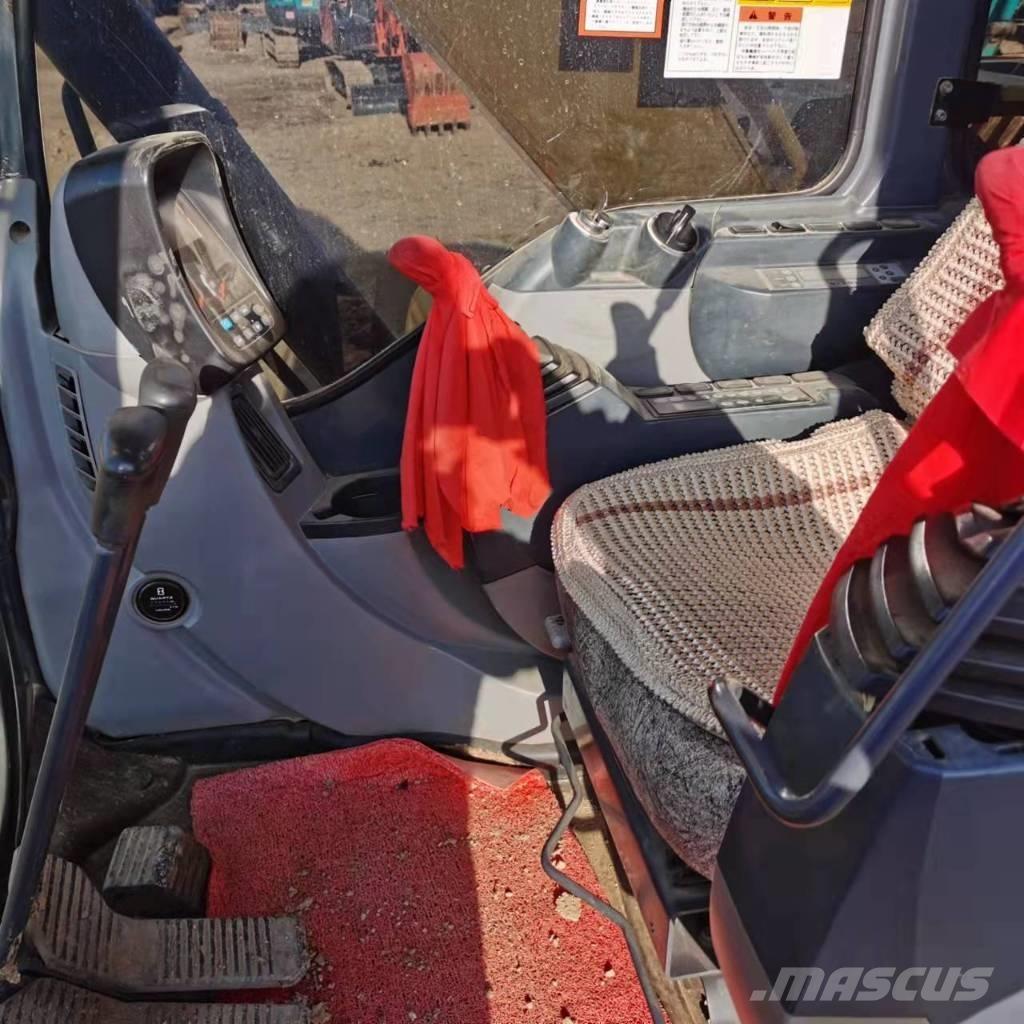 Kobelco SK75-8 中型挖掘机