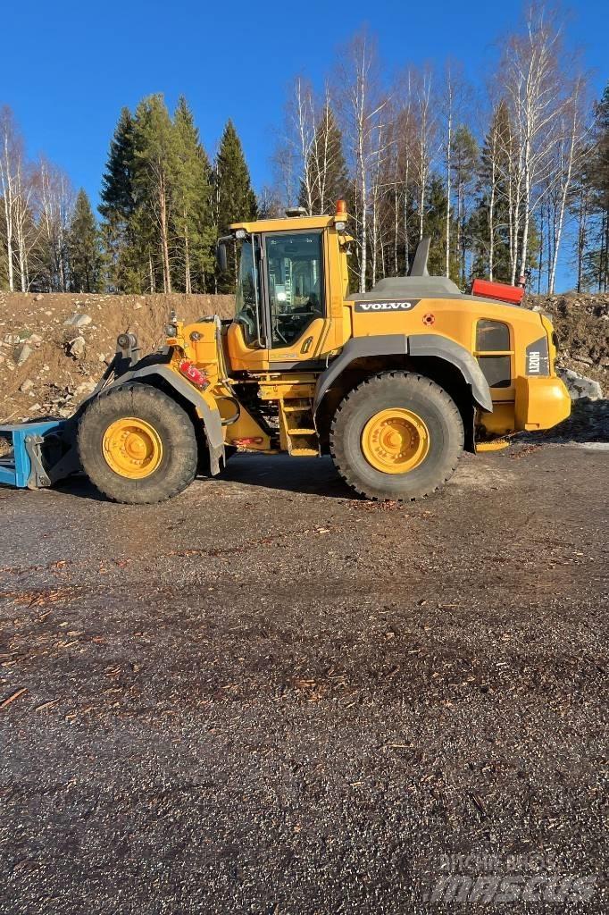 Volvo L 120 H 轮式装载机