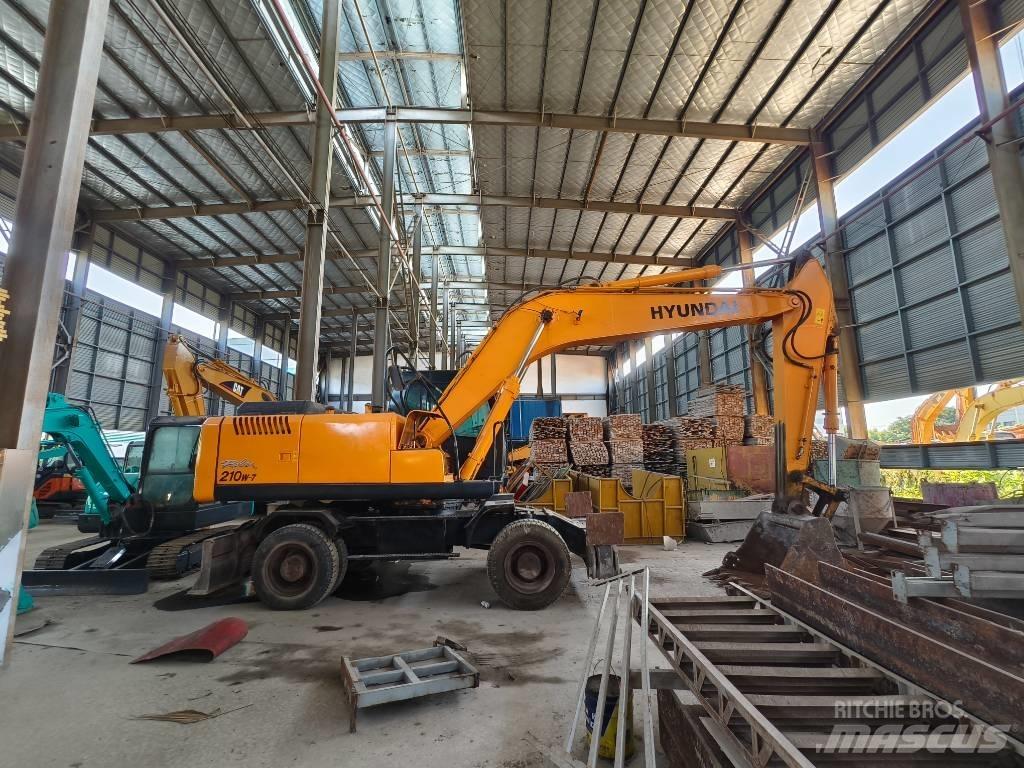 Hyundai R210w-7 轮式挖掘机