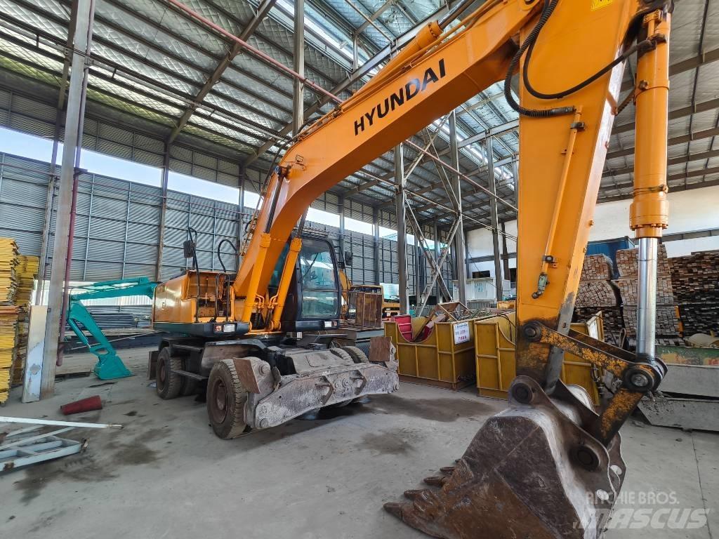 Hyundai R210w-7 轮式挖掘机
