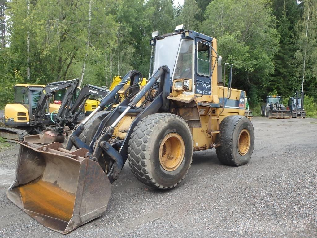 Komatsu WA 250-1 轮式装载机