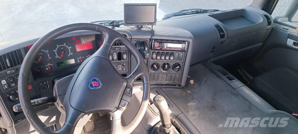 Scania P 310 起重车