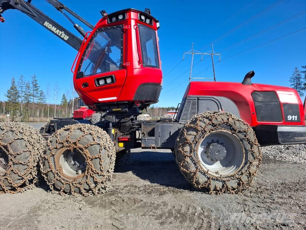 Komatsu 911.6 收割机
