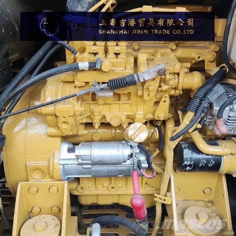 CAT 306 小型挖掘机