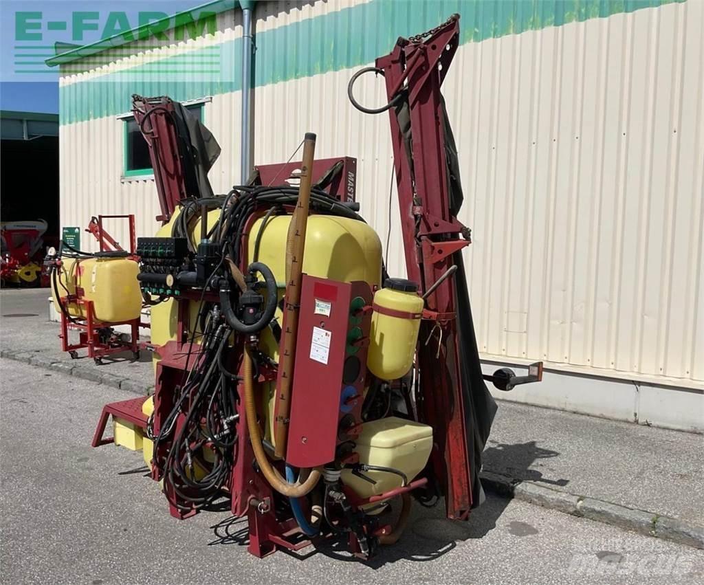 Hardi Master 牵引式喷雾机