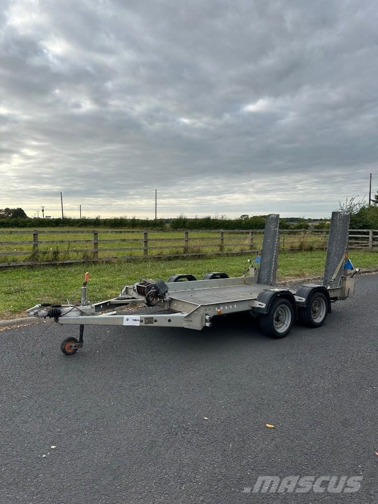  MOTIV TC3000 轻型拖车