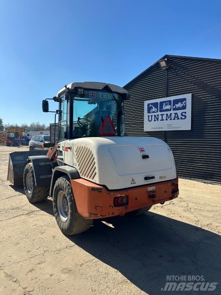 Terex TL80 小型装载机