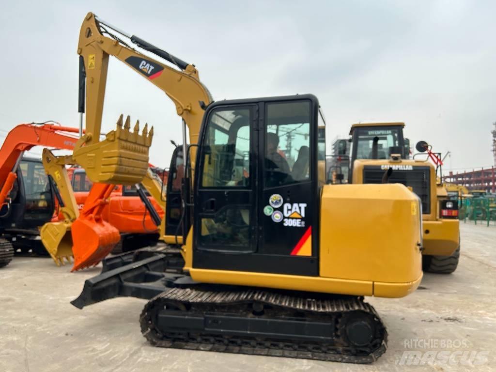 CAT 306E2 小型挖掘机
