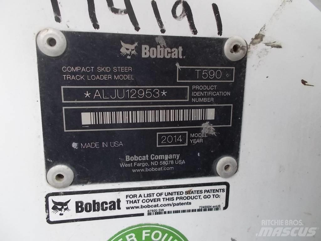 Bobcat T590 滑移装载机