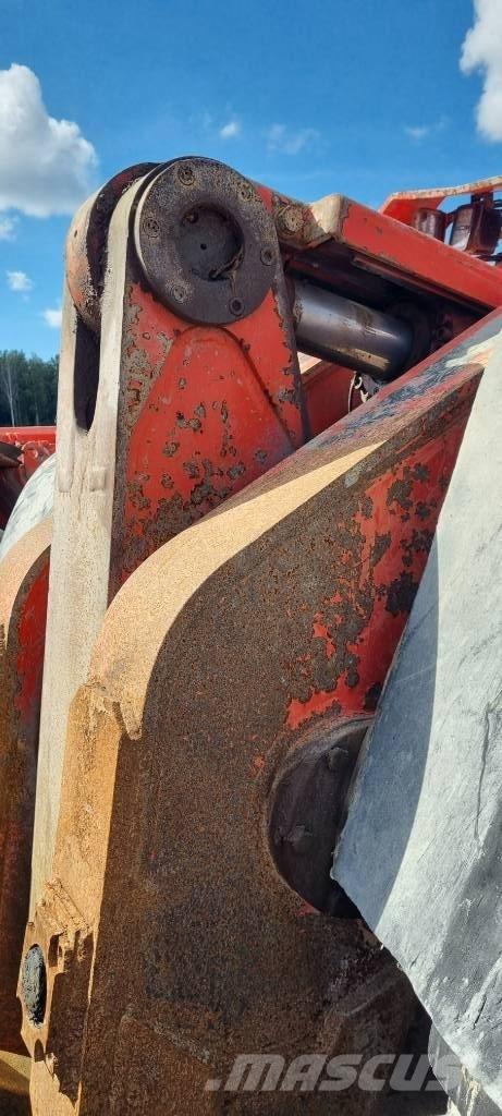 Sandvik LH 410 地下装载机