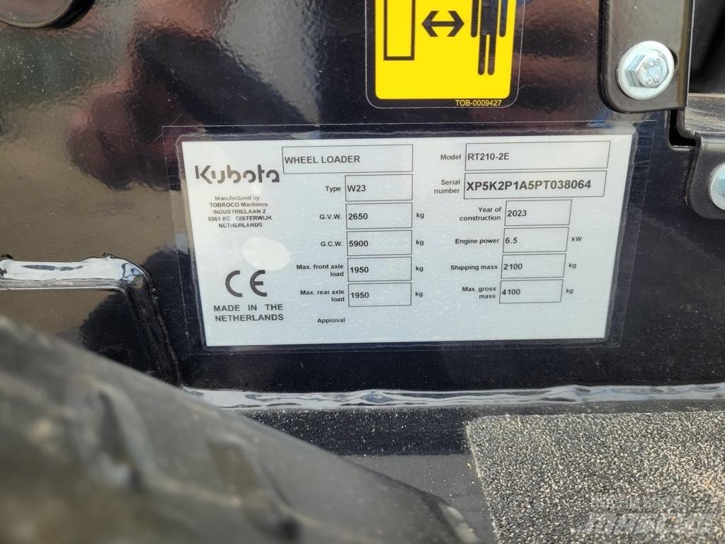 Kubota RT210-2E 轮式装载机