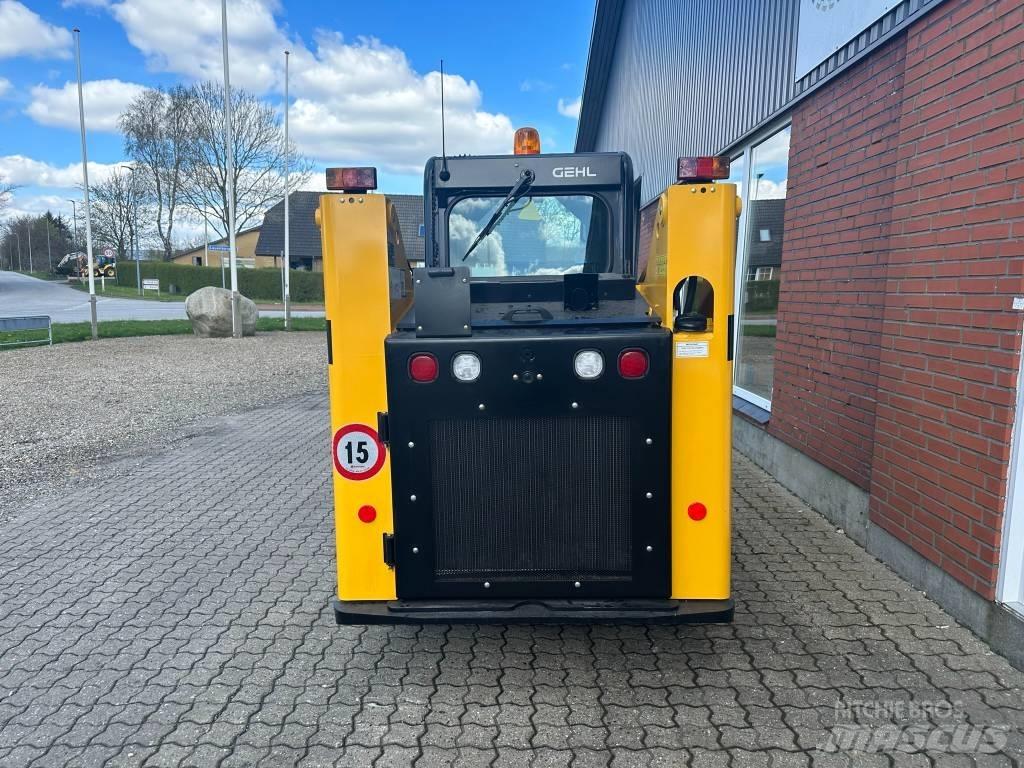 Gehl RT165 滑移装载机