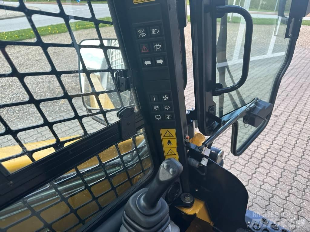 Gehl RT165 滑移装载机