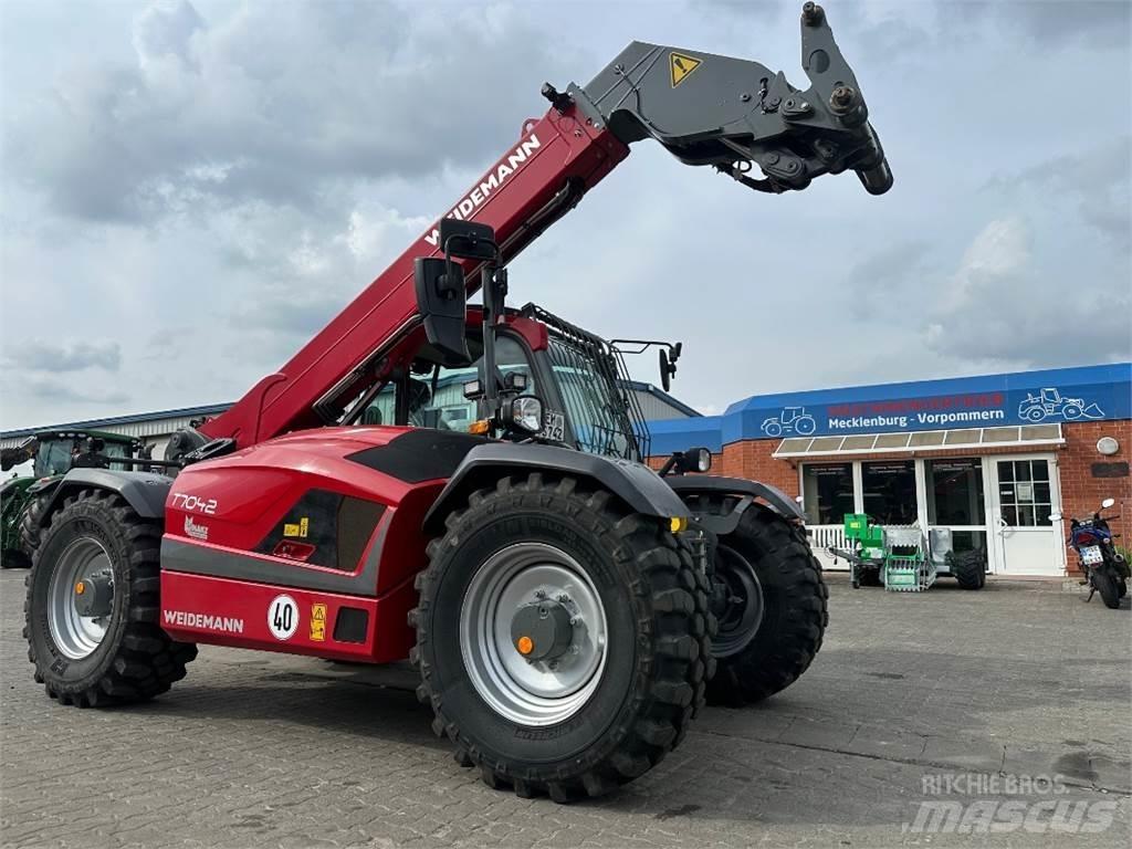 Weidemann T7042 伸缩臂叉装车|叉装车