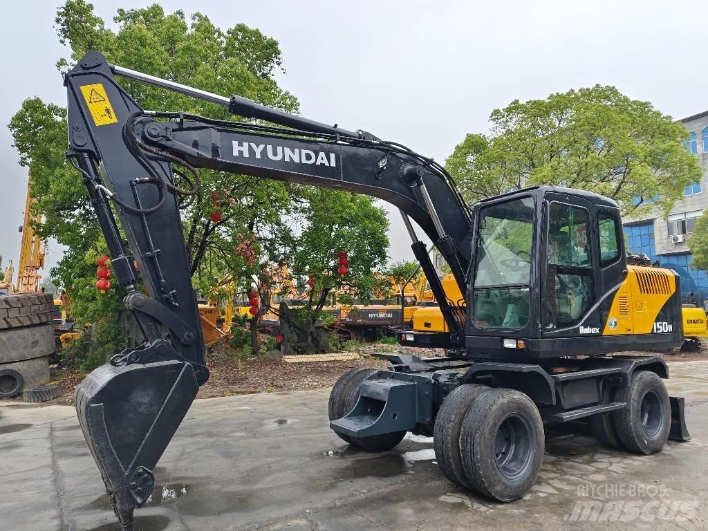 Hyundai 150w 轮式挖掘机