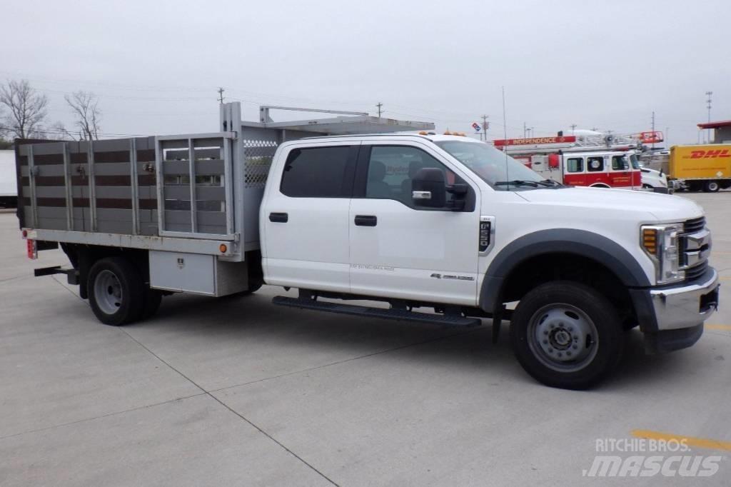 Ford F 550 XLT SD 平板栏板货车