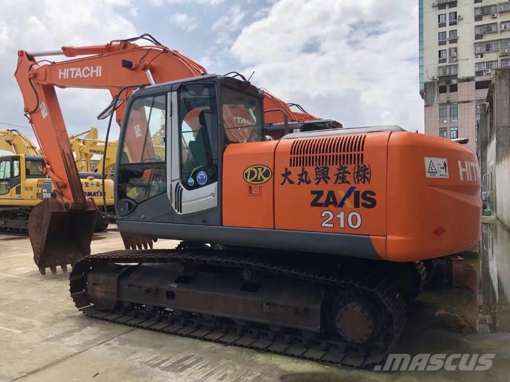 Hitachi zx210 履带挖掘机