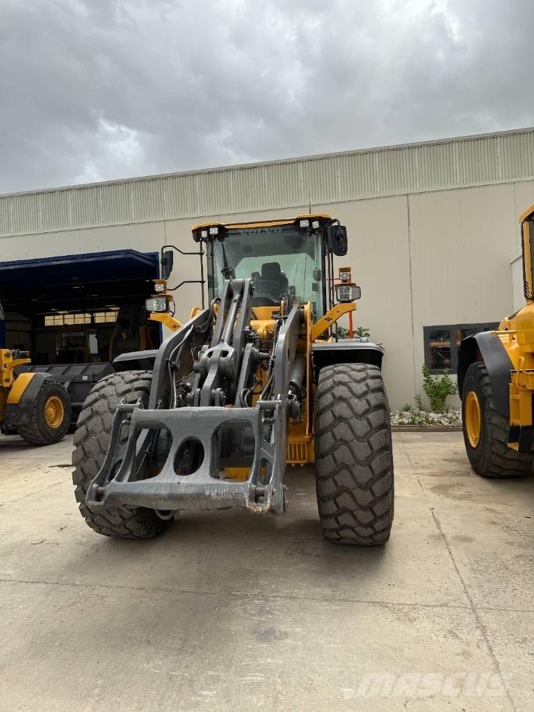 Volvo L 110 H 轮式装载机
