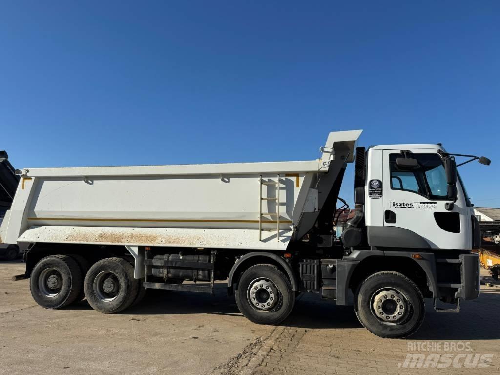 Ford Cargo 自卸式货车