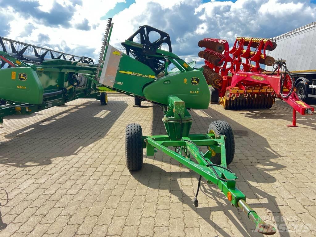 John Deere 630 R 联合收割机头