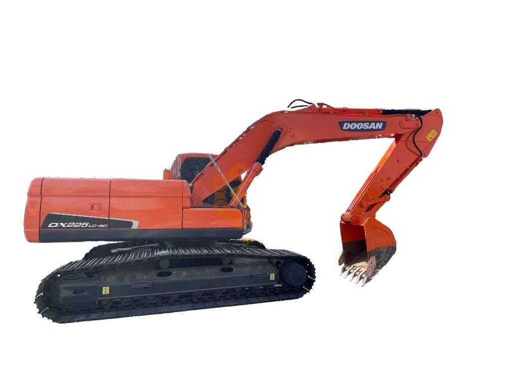 Doosan DX 225 LC 履带挖掘机