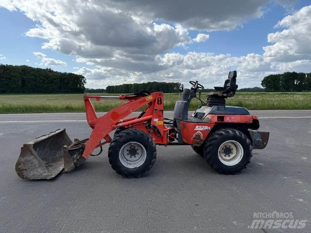Kubota R520NH 轮式装载机