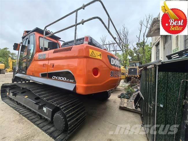 Doosan DX 300 LC 履带挖掘机