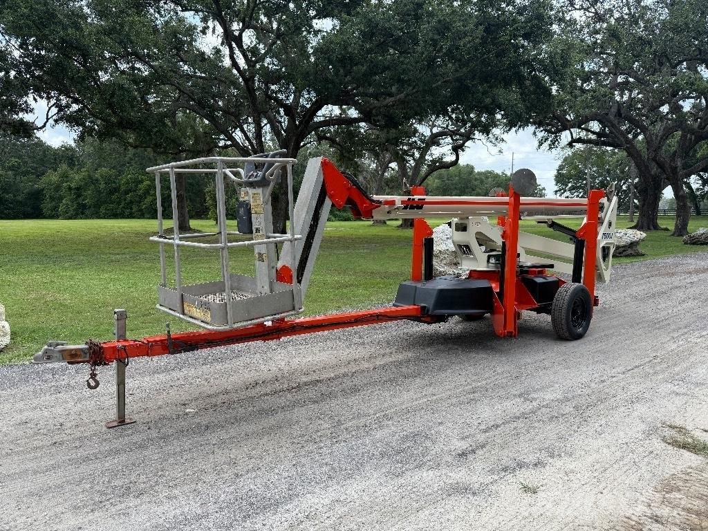 JLG T 500 J 拖拉移动式高空作业平台